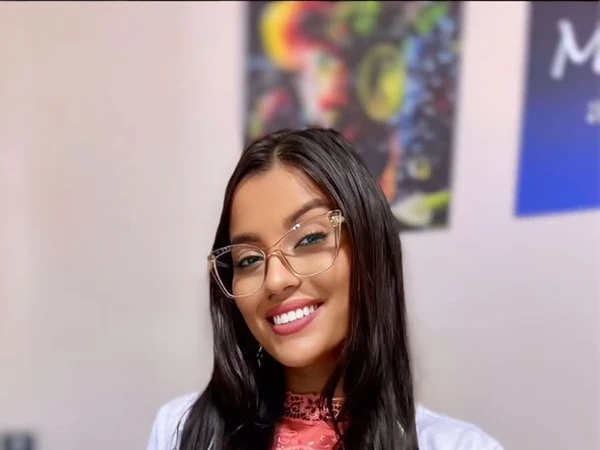 Karolainy Santos — Nutricionista